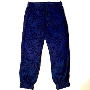 Orvis Blue leaf Patterned pants